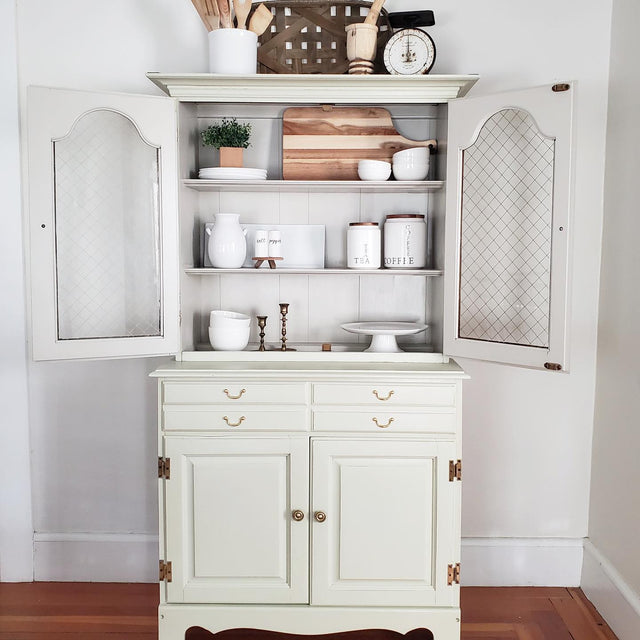 Hutches & Armoires Gallery BB Frösch